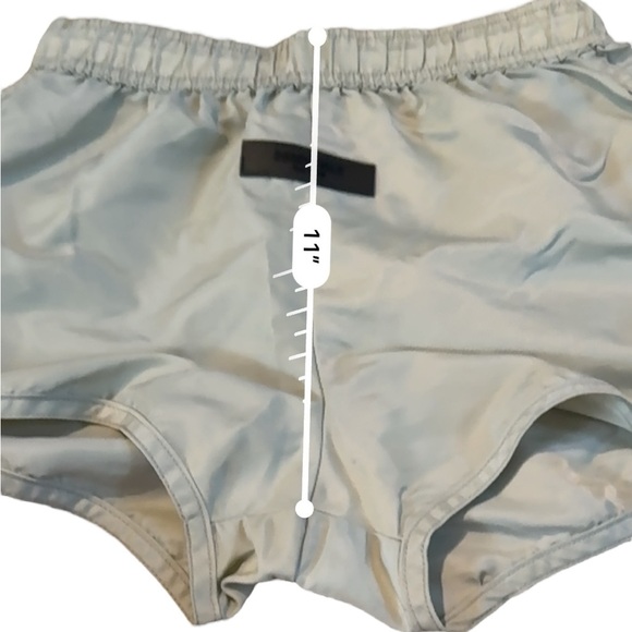 Fear of God Essentials Shorts‎ Unisex Size Small Beige Nylon Athletic - Picture 7 of 8